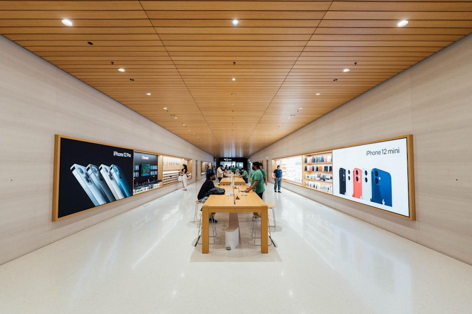 Enhancing User Experience on E-commerce Sites